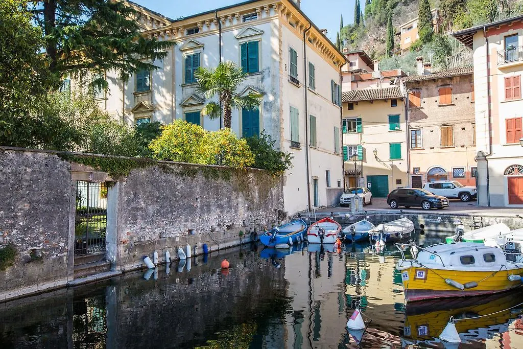 Il Batti Apartment Water Front And Private Beach Toscolano-Maderno Italien