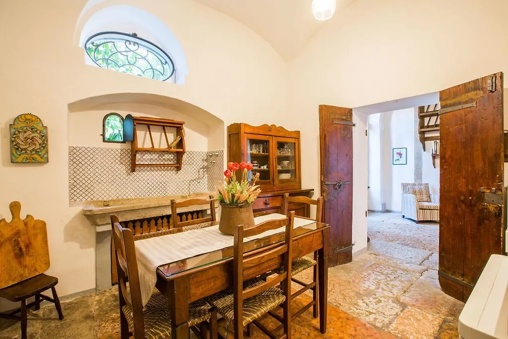 Il Batti Apartment Water Front And Private Beach Toscolano-Maderno