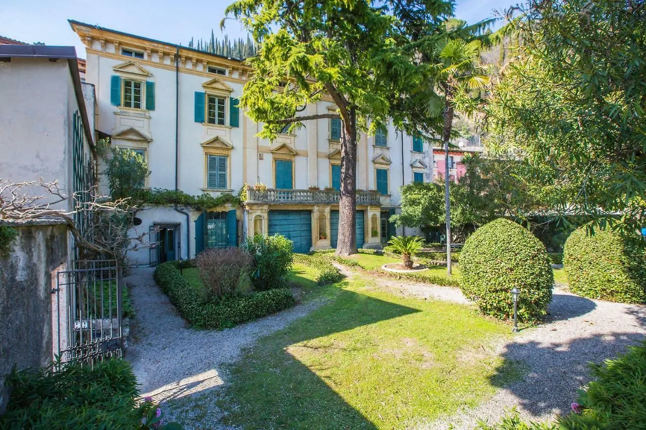 Il Batti Apartment Water Front And Private Beach Toscolano-Maderno