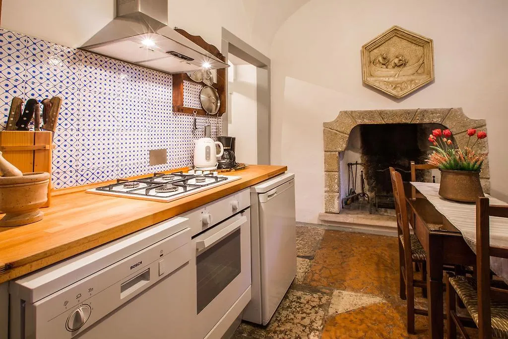 Il Batti Apartment Water Front And Private Beach Toscolano Maderno